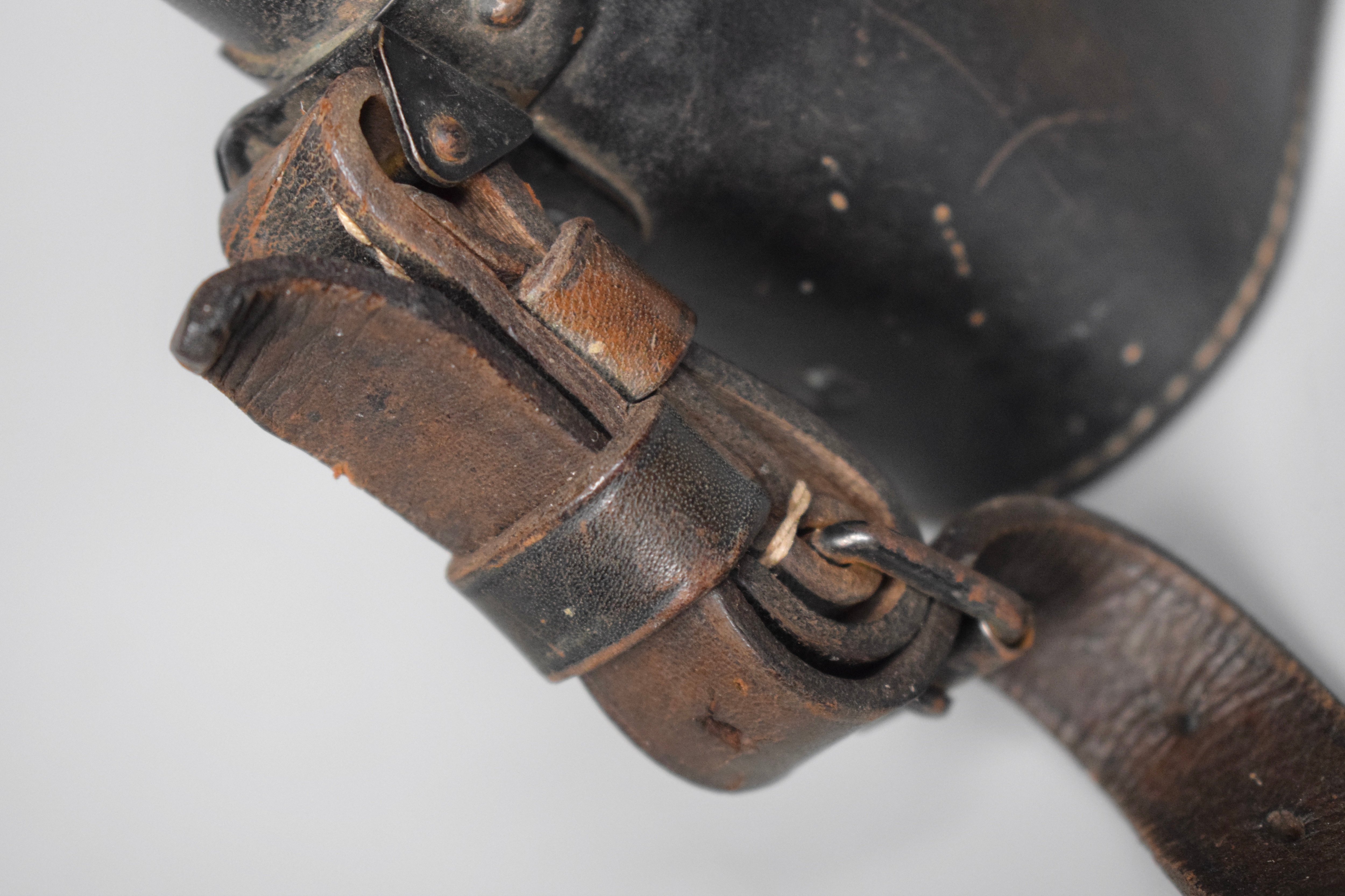 Pre-war 6x30 Dienstglas case 'Carl Zeiss Jena WaA' + strap — image 4