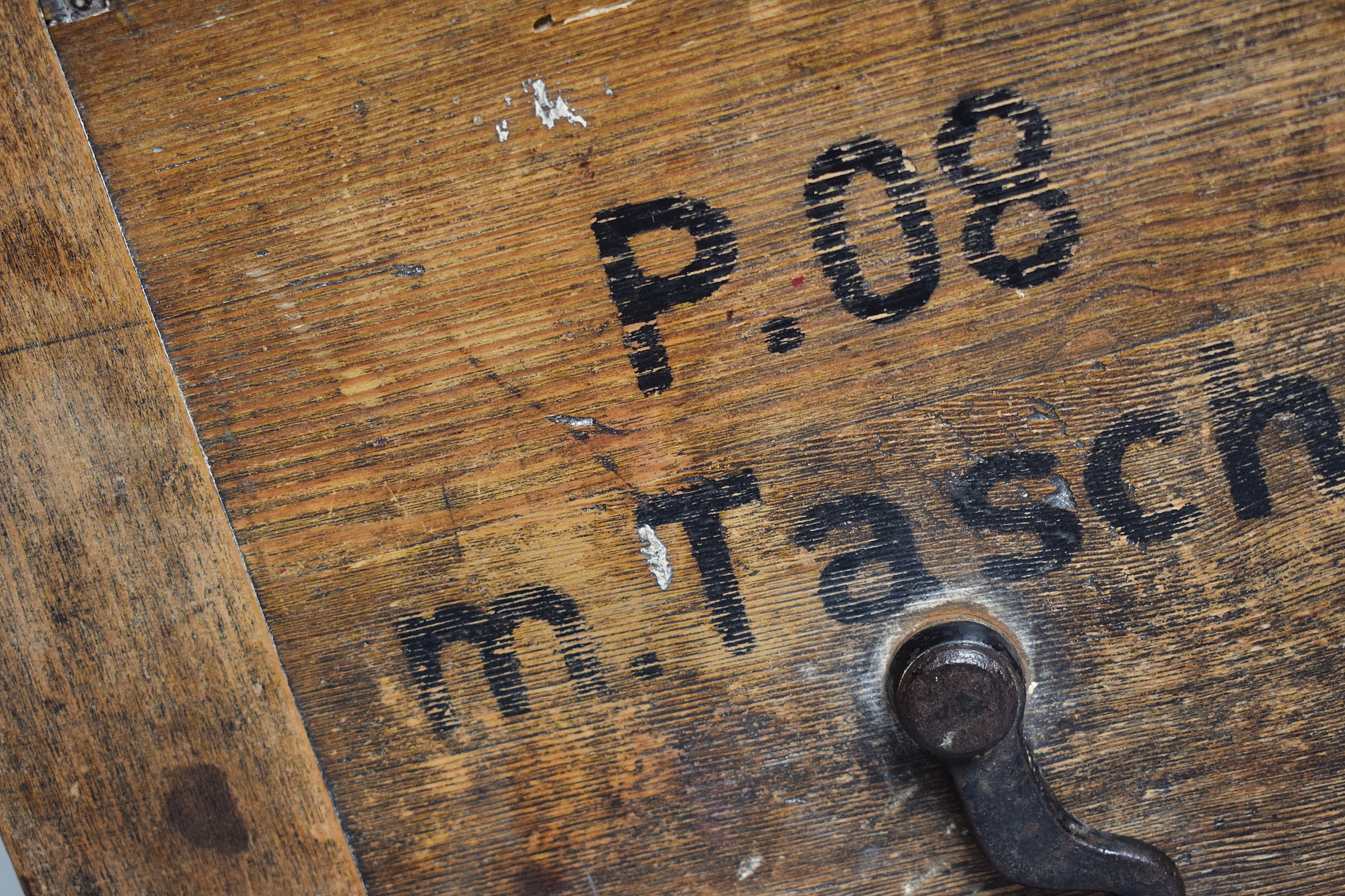 Kriegsmarine Luger storage lock-box 'E.J. 1942' — image 4