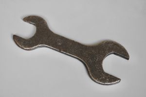MG34 wrench 'B WaA'