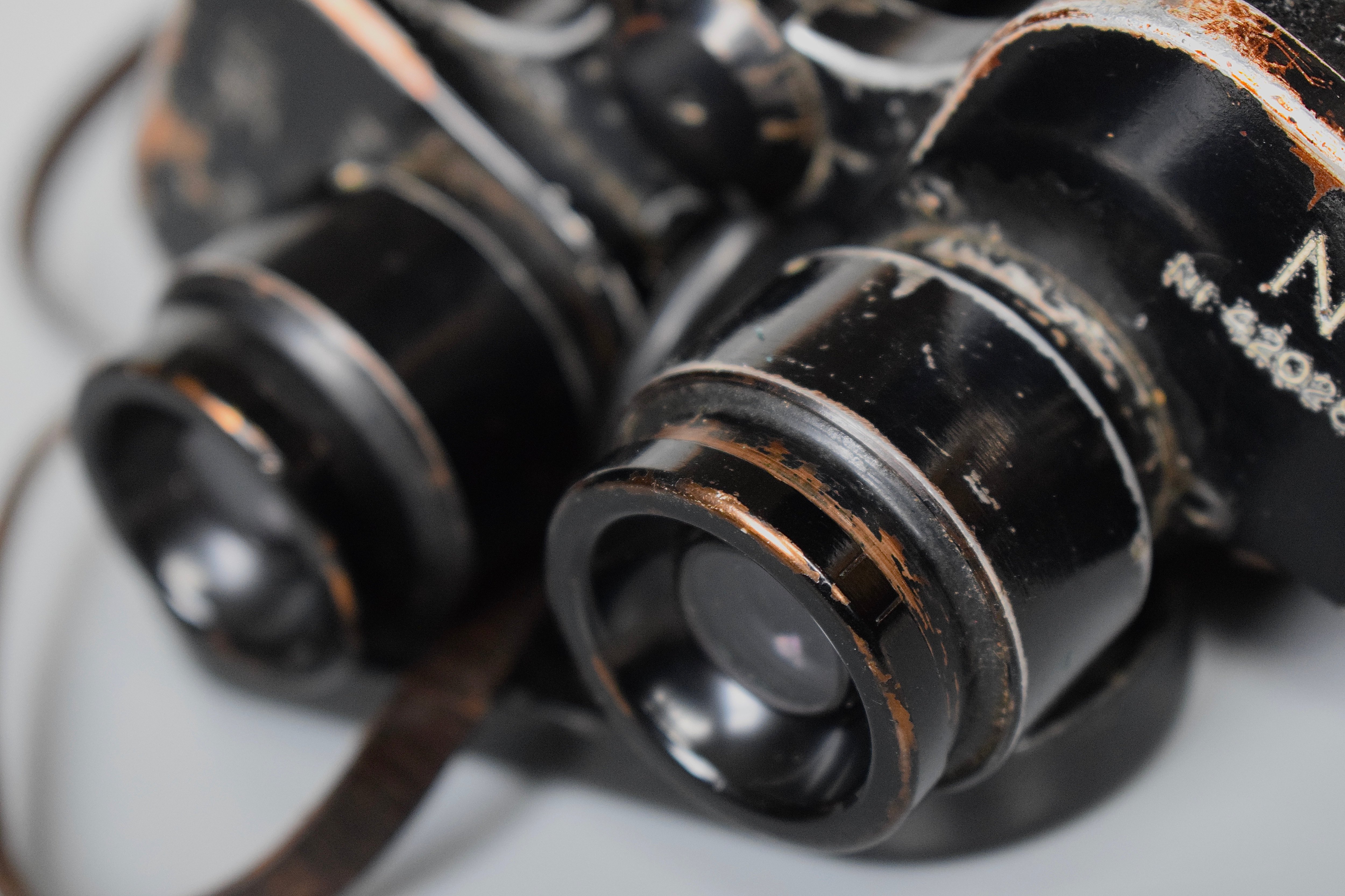 Zeiss 7x50 Kriegsmarine U-boat binoculars + early KM case — image 11