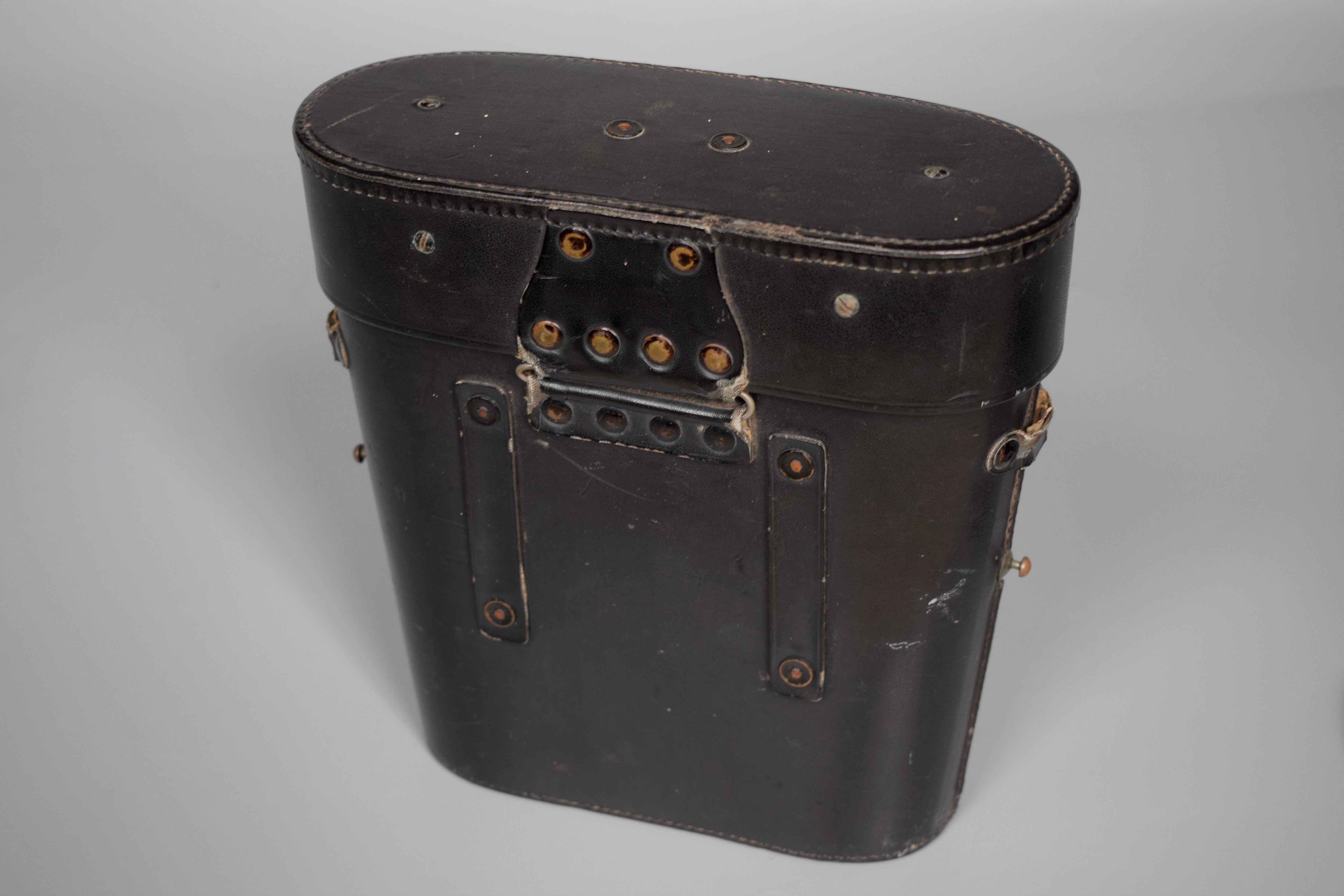Zeiss 7x50 Kriegsmarine U-boat binoculars + early KM case — image 15