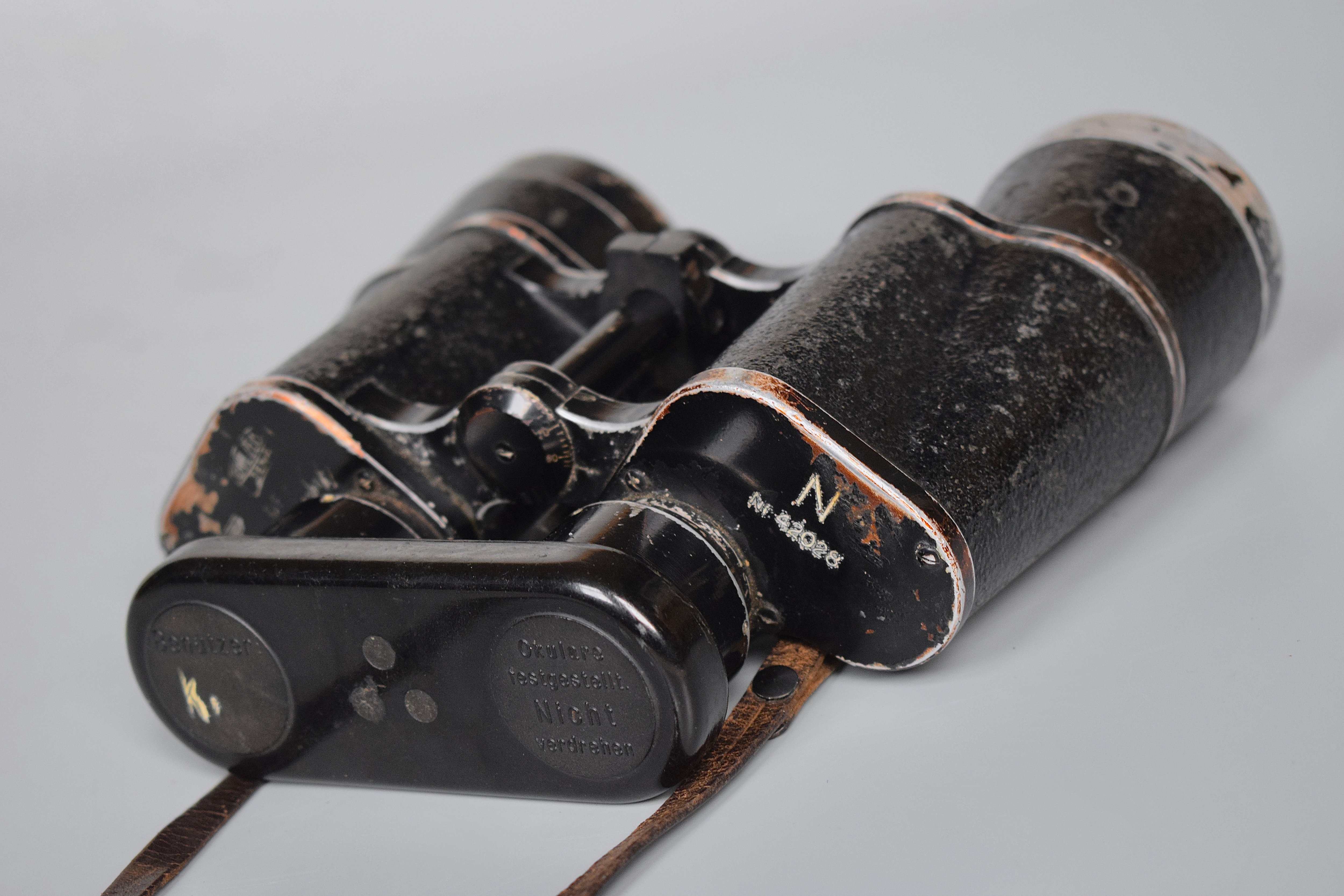 Zeiss 7x50 Kriegsmarine U-boat binoculars + early KM case — image 8