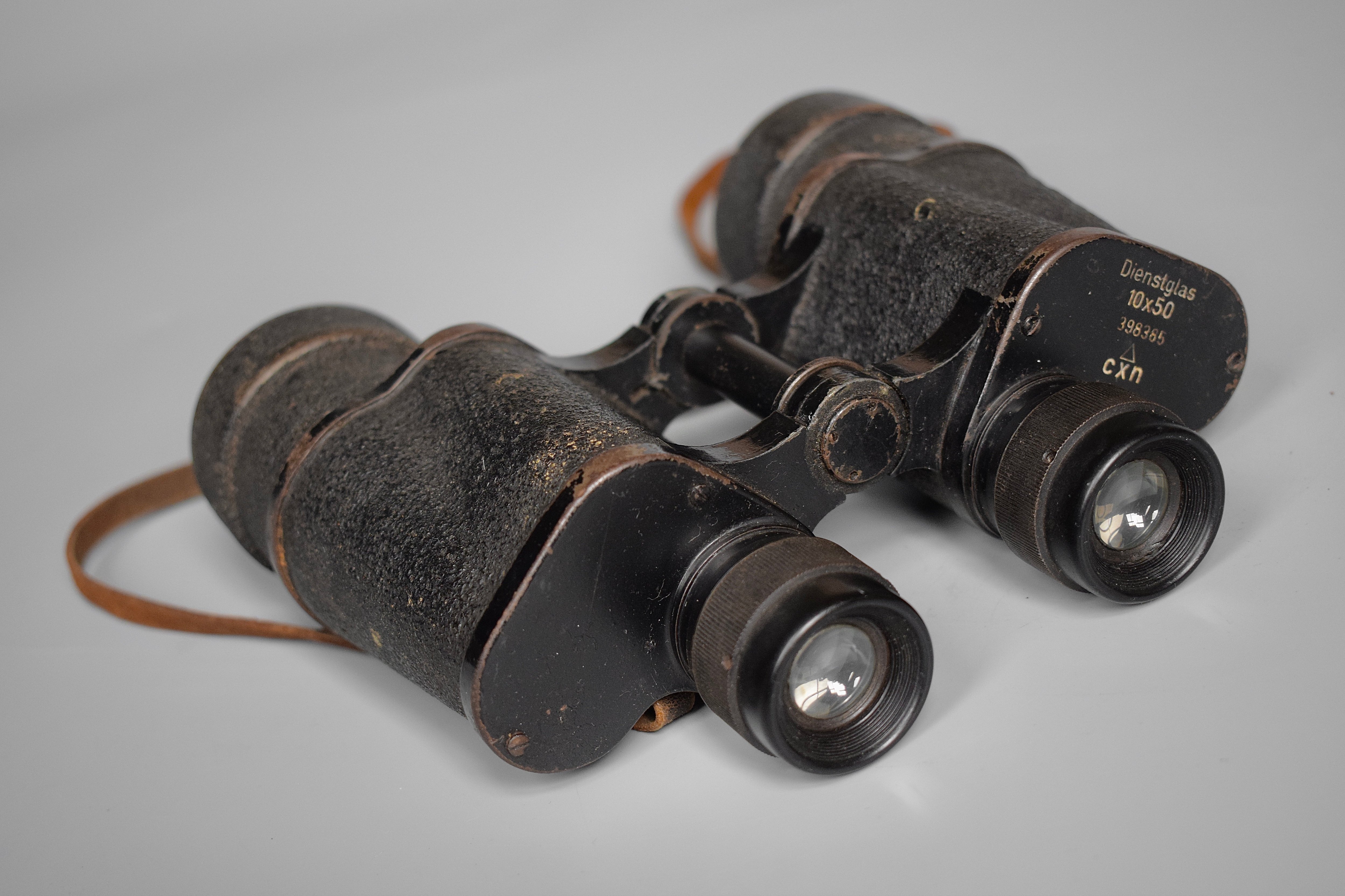 Late-war steel 10x50 Dienstglas 'cxn' — image 3