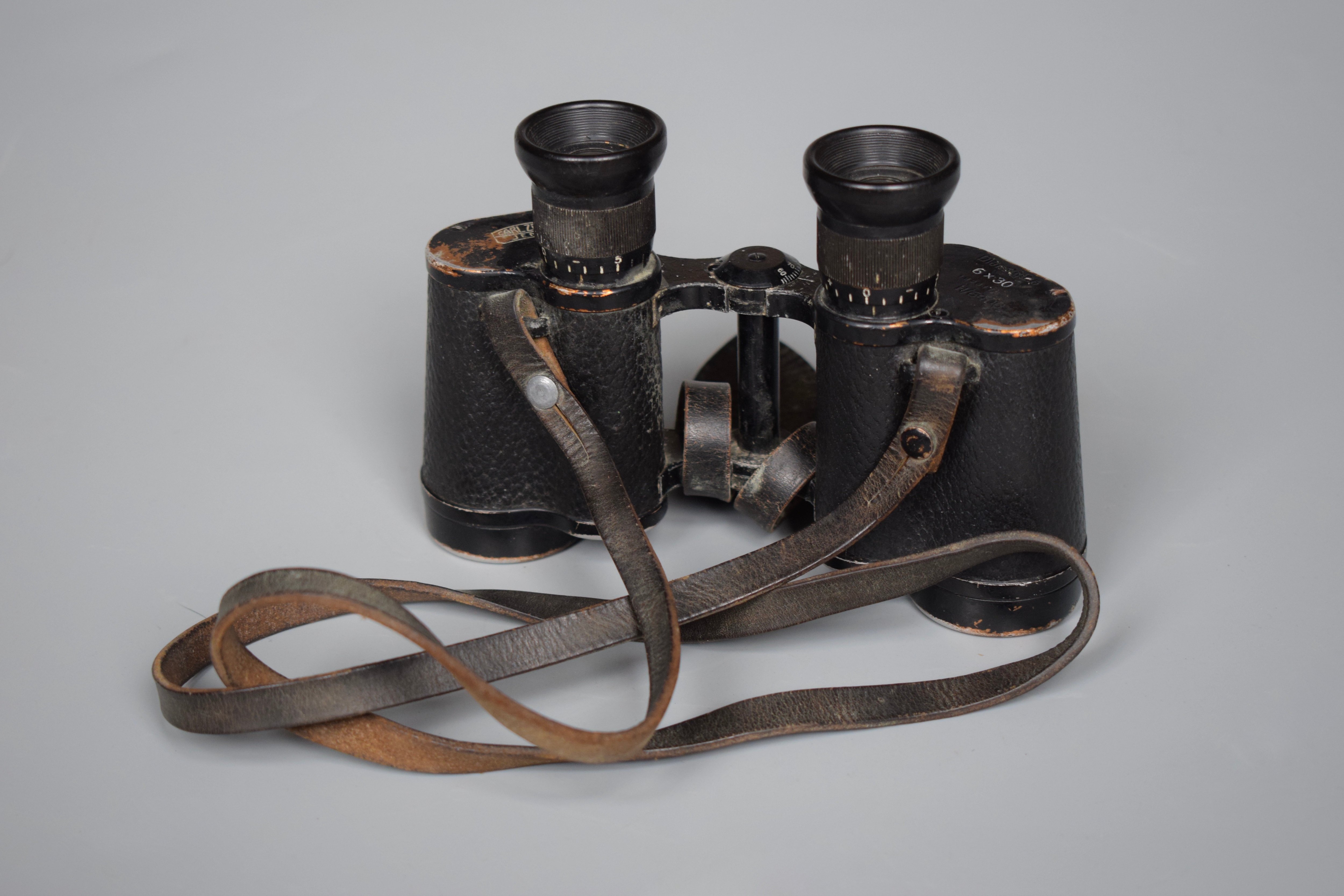 6x30 Dienstglas 'Carl Zeiss Jena' binoculars + tab — image 3