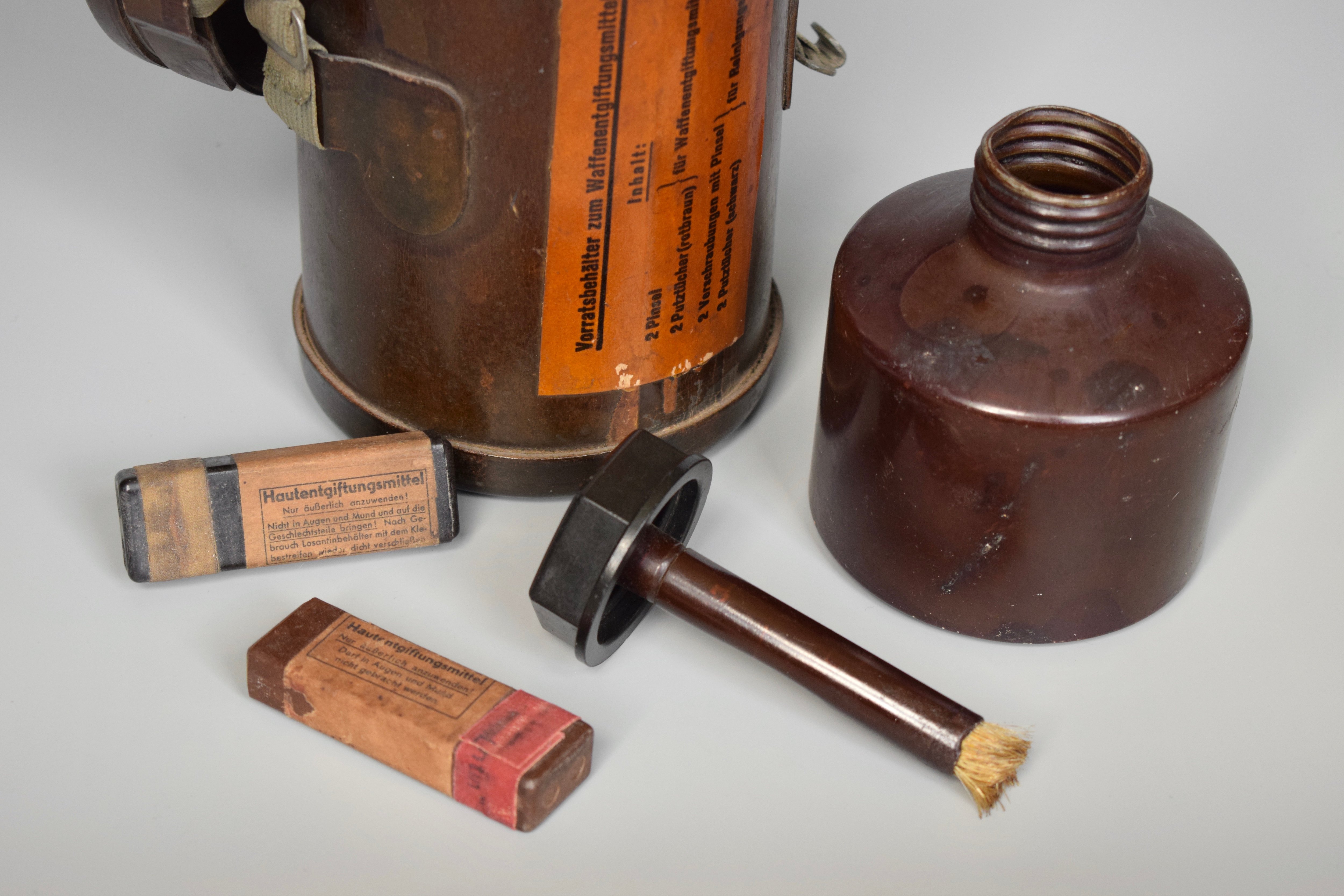 Anti-gas / chemical attack weapon cleaning kit — image 3