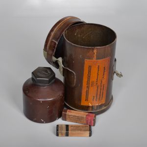 Anti-gas / chemical attack weapon cleaning kit