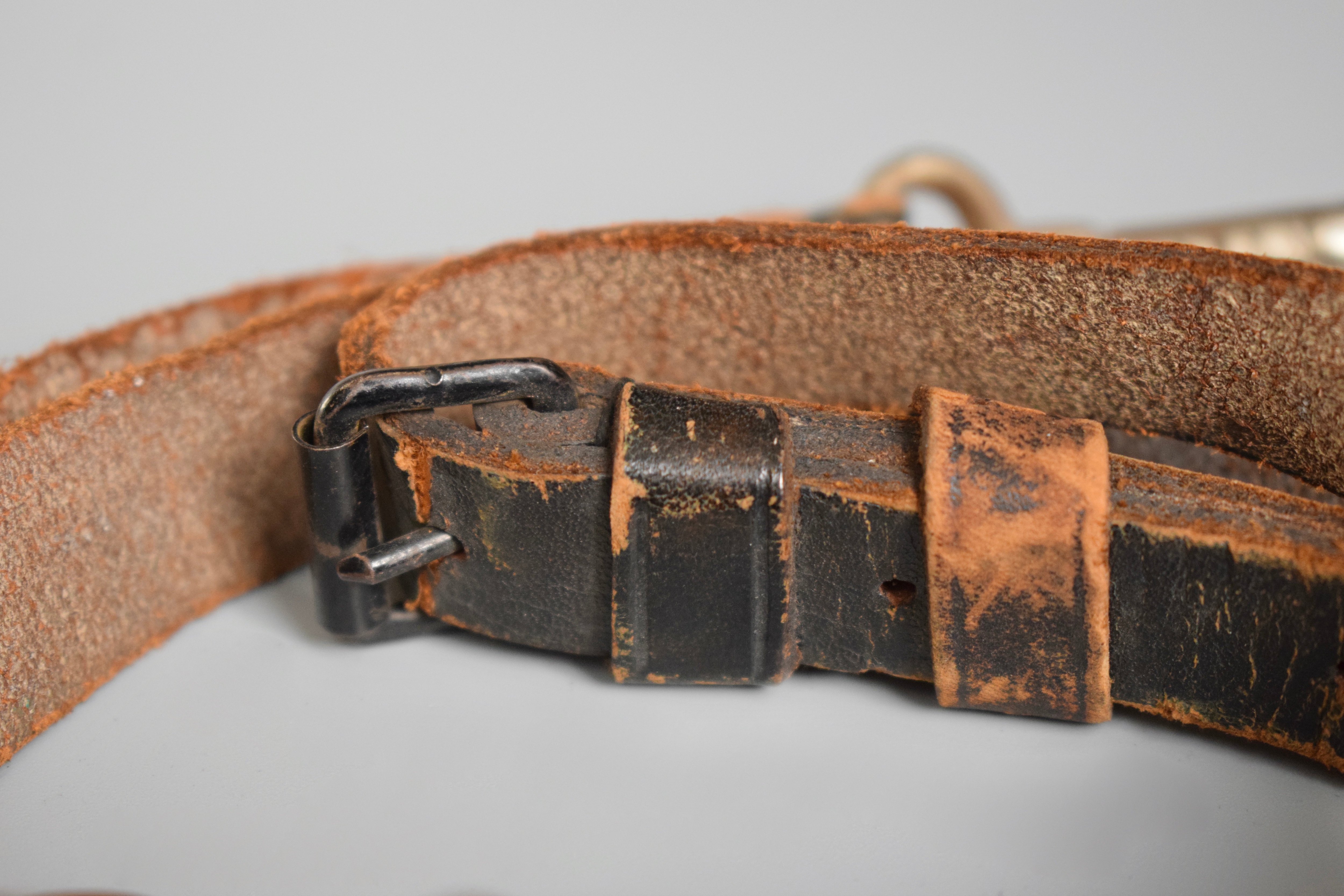 Flare gun holster / ammo pouch carry strap — image 4