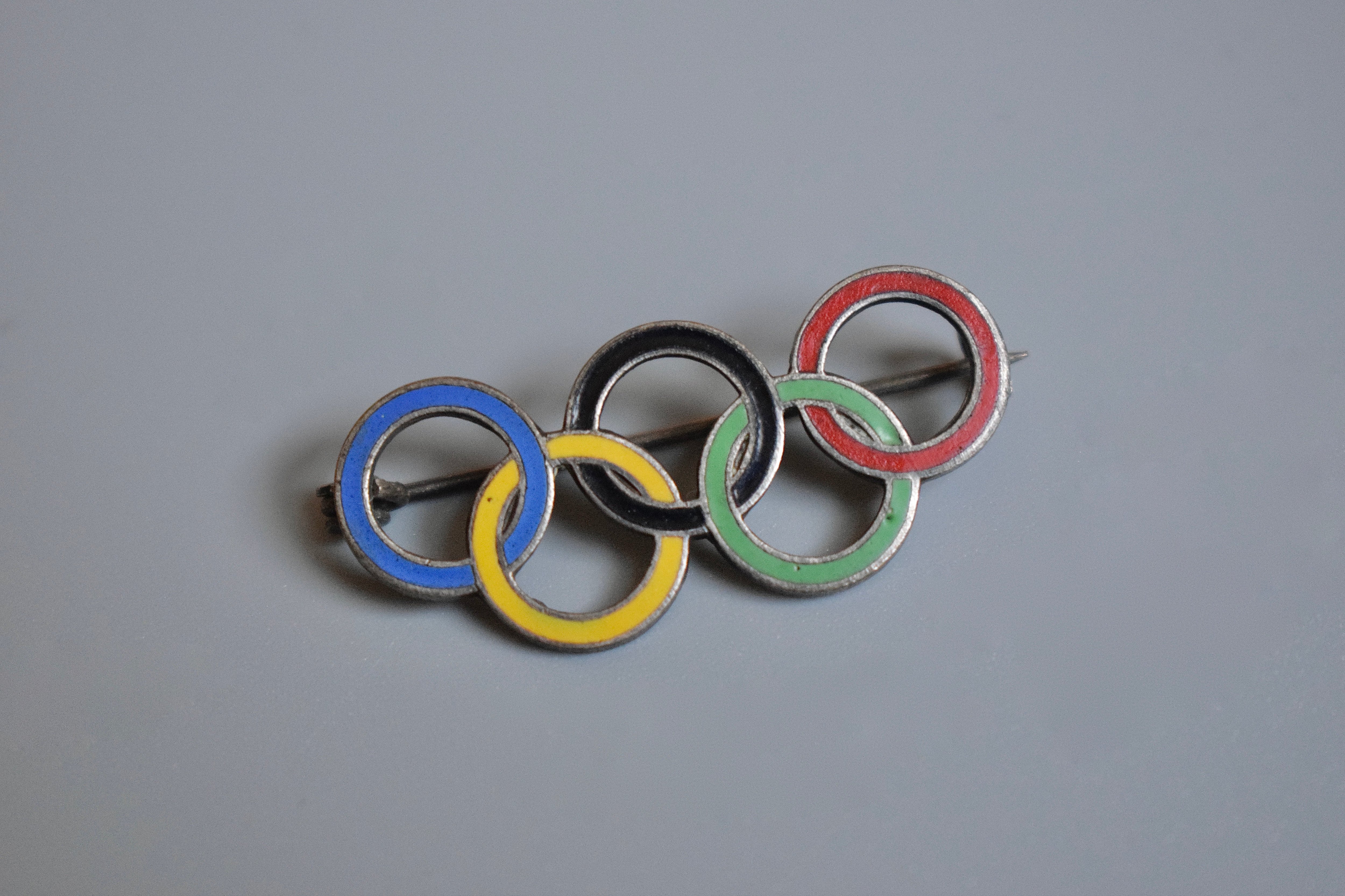 Kriegsmarine U-boat 1936 Olympic Rings cap badge — image 2