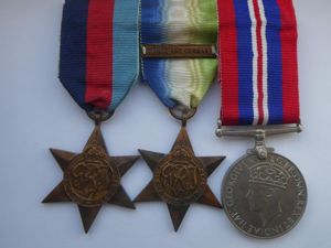 1939/45 STAR/ATLANTIC STAR AND 1939/45 WAR MEDAL GROUP OF THREE