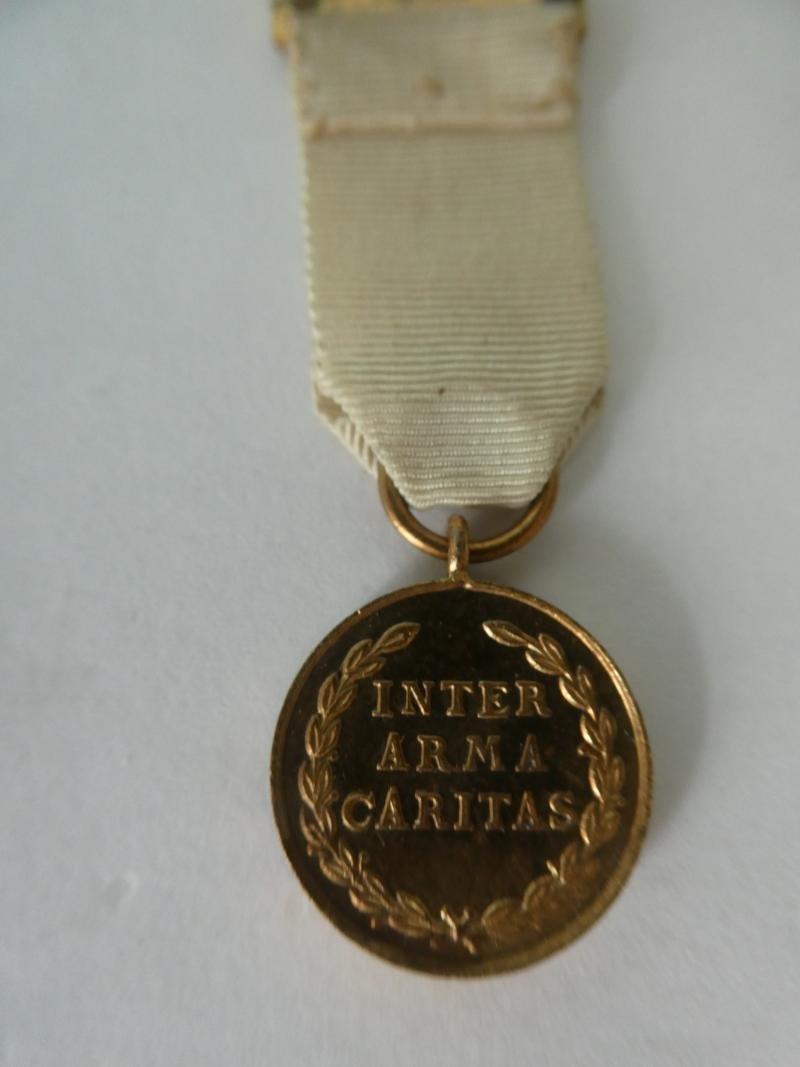 BRITISH RED CROSS SOCIETY MINIATURE MEDAL FOR WAR SERVICE — image 2
