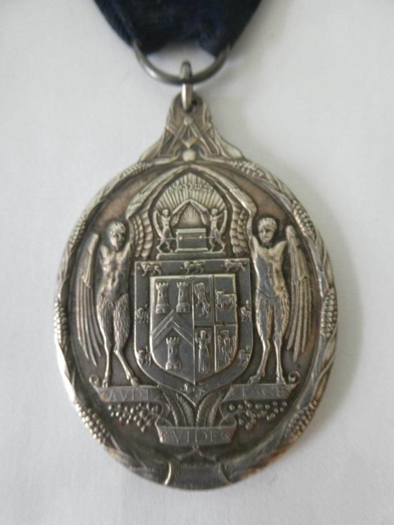 MASONIC PEACE MEDAL 1919-BY EDWARD CARTER PRESTON — image 2