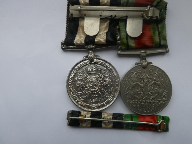 DEFENCE MEDAL AND SERVICE MEDAL OF THE ORDER OF ST JOHN PAIR-TO N/MEM E WRAY YORKS SJAB — image 2