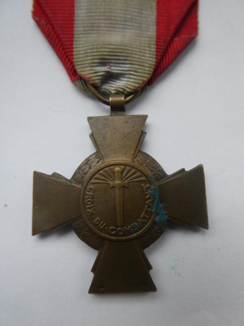 FRANCE--CROIX DU COMBATTANT CROSS — image 2
