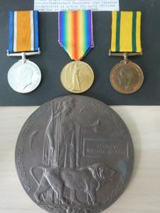 SCARCE CASUALTY TERRITORIAL FORCE WAR MEDAL AND PLAQUE GROUP TO …