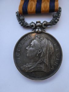 BRITISH SOUTH AFRICA COMPANY MEDAL-RHODESIA REVERSE-TO- CHRISTMAS WATSON BARNES-7TH HUSSARS-DIED …