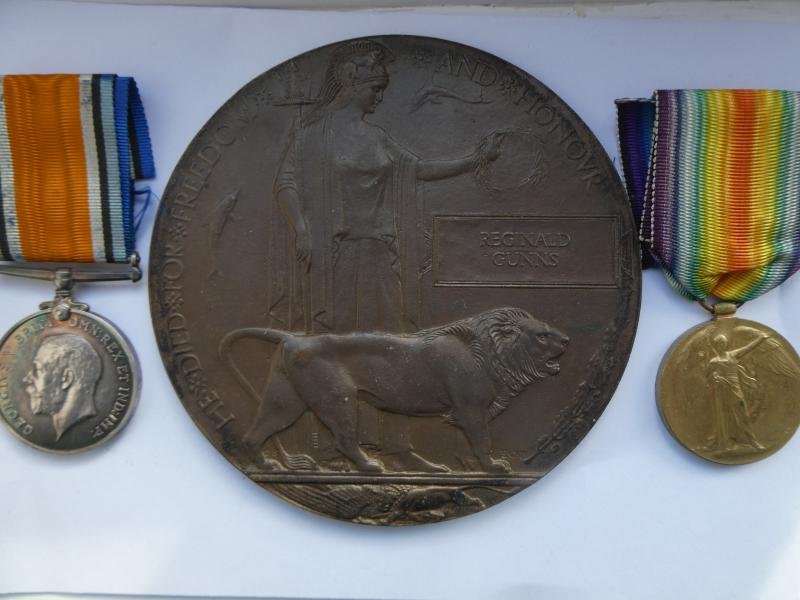 BRITISH WAR AND VICTORY MEDAL-BRONZE MEMORIAL PLAQUE-TO REGINALD GUNNS-NORFOLK REGT-DIED OF WOUNDS ON 26/10/1916