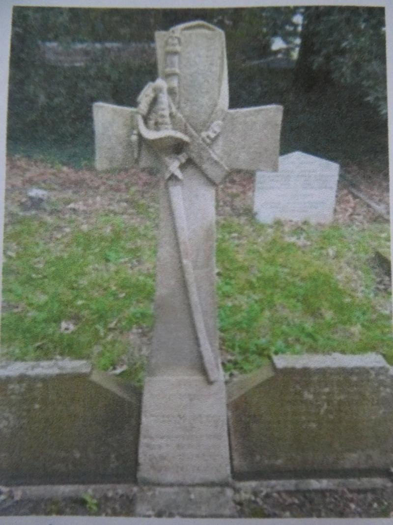 BRITISH WAR MEDAL TO 2ND LIEUTENANT WILLIAM JOHN PEGG-ROYAL WARWICKSHIRE REGT-KILLED BY A LOW FLYING AIRCRAFT -LIVED AT OVERSTRAND-NORFOLK — image 3