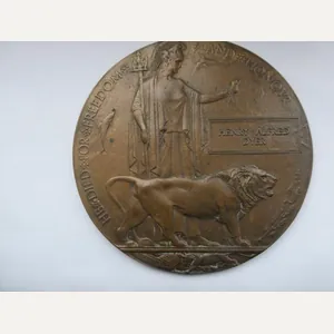 BRONZE MEMORIAL PLAQUE TO HENRY ALFRED DYER-DIED ON 30TH OCTOBER …