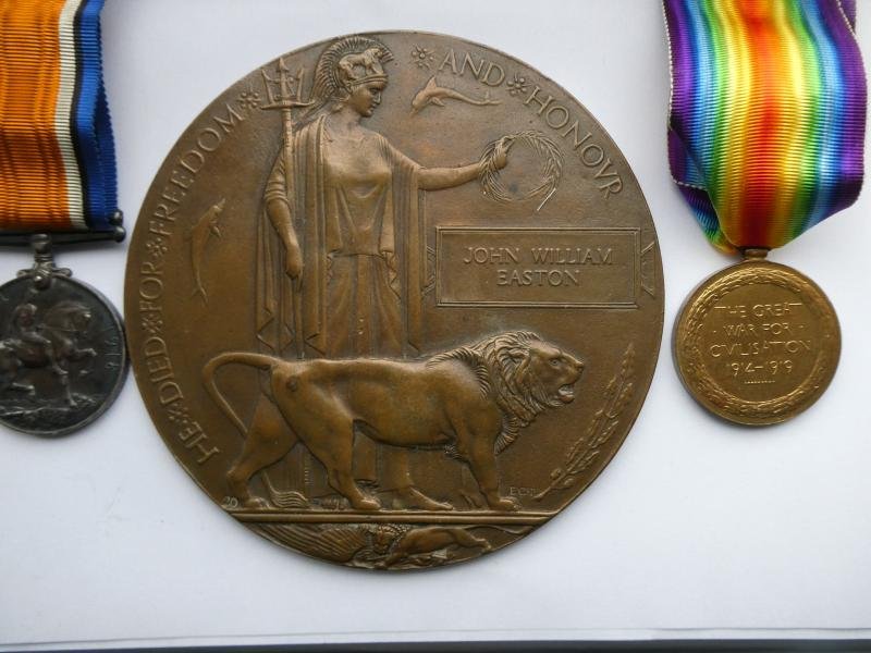 BRITISH WAR AND VICTORY MEDALS-BRONZE MEMORIAL PLAQUE-TO EASTON -23RD NORTHUMBERLAND FUSILIERS-DIED OF WOUNDS 1ST NOVEMBER 1917 — image 2