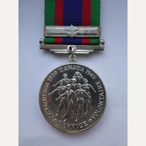 CANADA-VOLUNTEER SERVICE MEDAL-WITH MAPLE LEAF CLASP