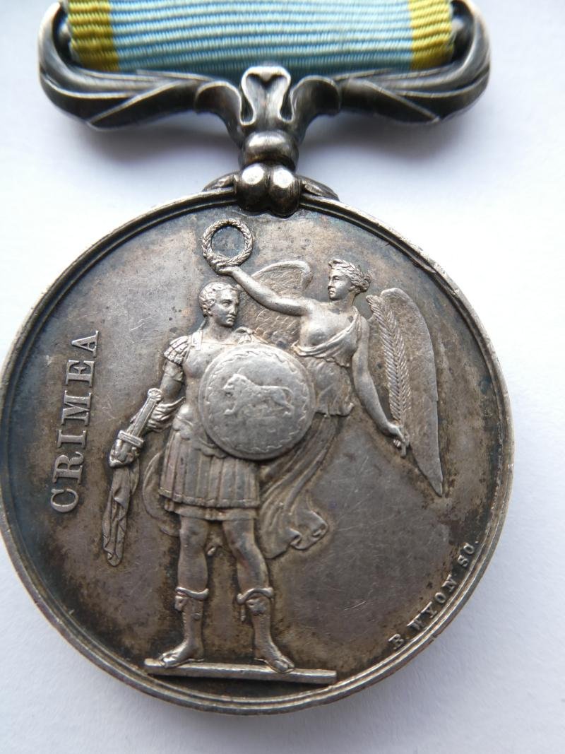 CRIMEA MEDAL-UNNAMED AS ISSUED TO THE ROYAL NAVY AND ROYAL MARINES — image 2