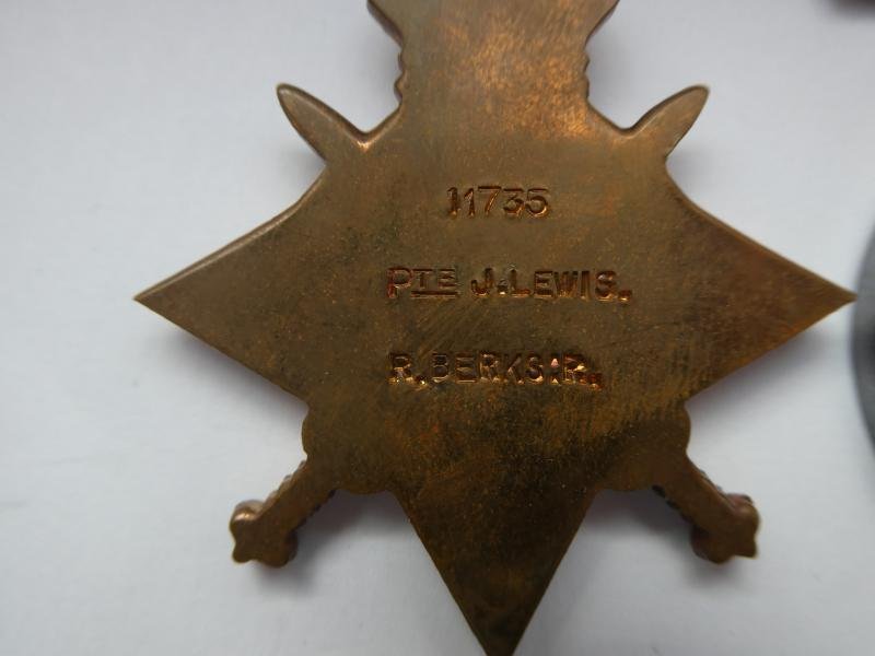 1914/15 STAR AND BRITISH WAR MEDAL-TO LEWIS-BERKSHIRE REGT-DIED OF WOUNDS-5TH NOVEMBER 1916 — image 3