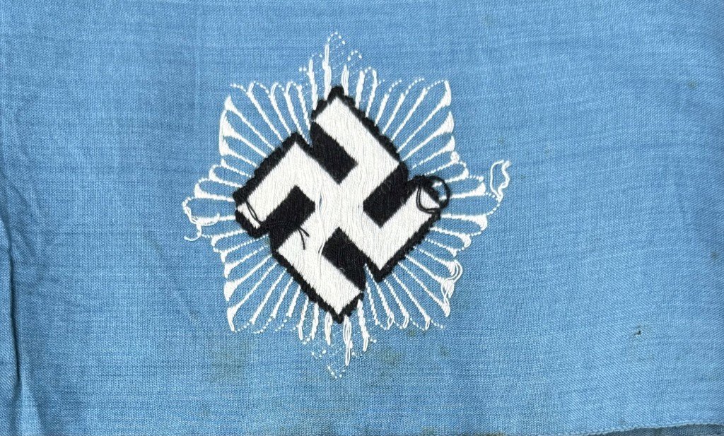 Original Third Reich German NSDAP (NAZI PARTY) RARE DELUXE BEVO RLB Armband Certified — image 5