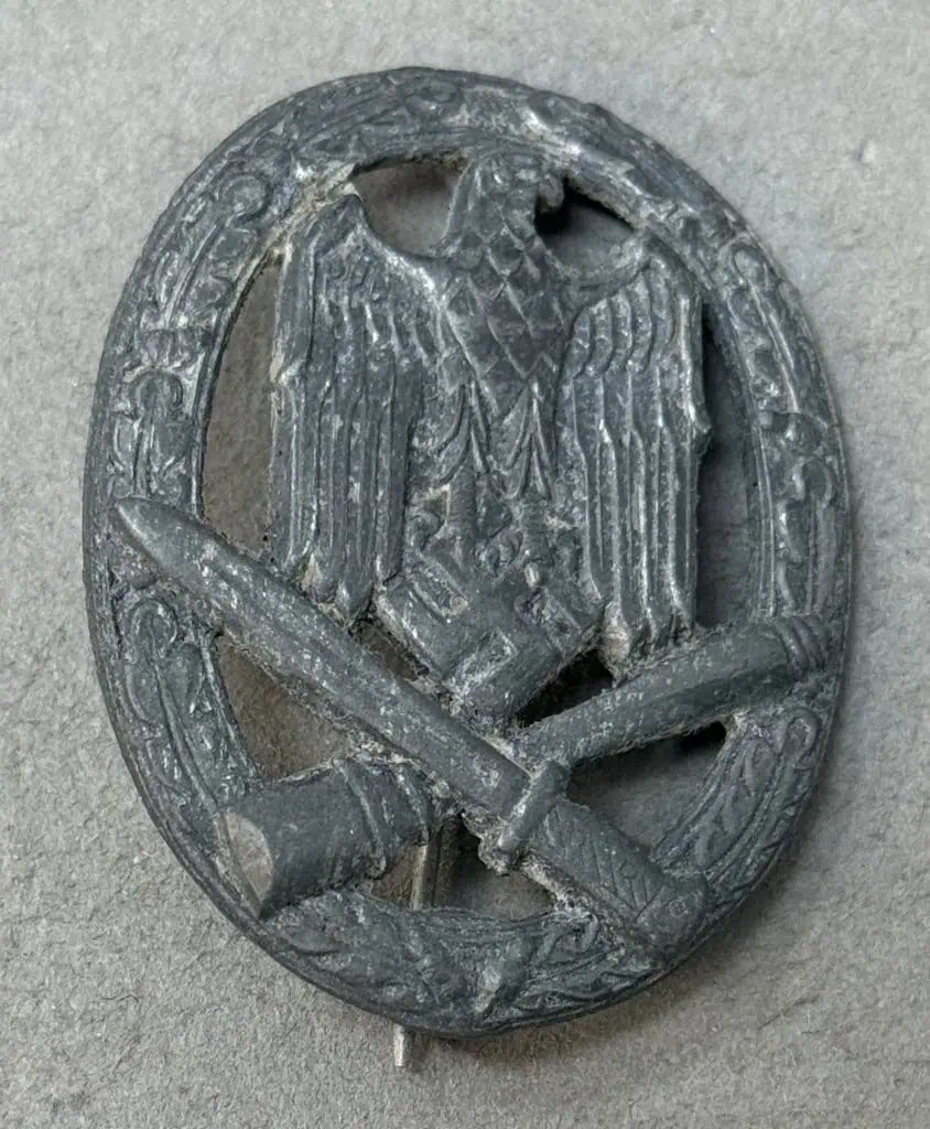 Very Nice Original WWII German General Assault Badge Certified By The Gettysburg Museum Of History — image 2
