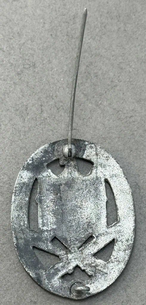 Very Nice Original WWII German General Assault Badge Certified By The Gettysburg Museum Of History — image 5