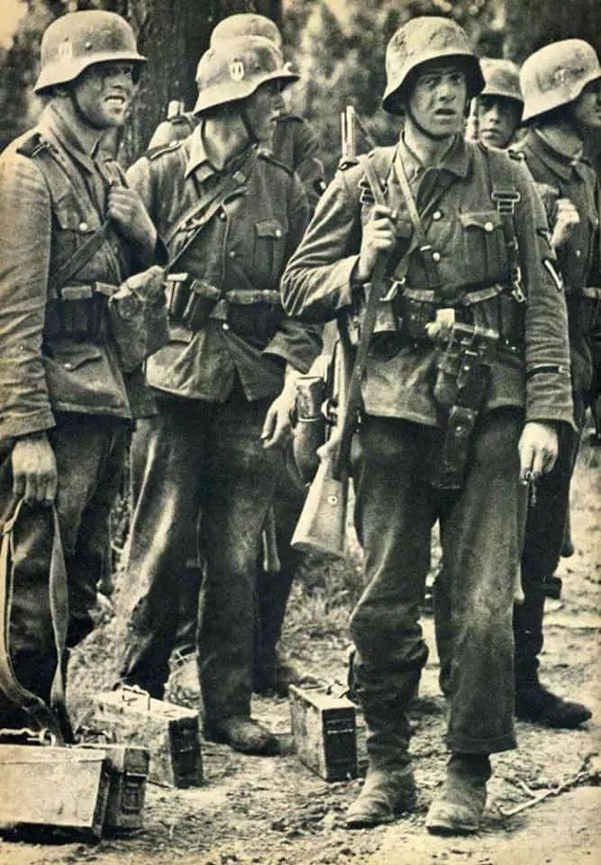 OUTSTANDING RARE Maker Marked Original WWII German Waffen SS COMBAT WORN Belt Buckle Certified — image 8