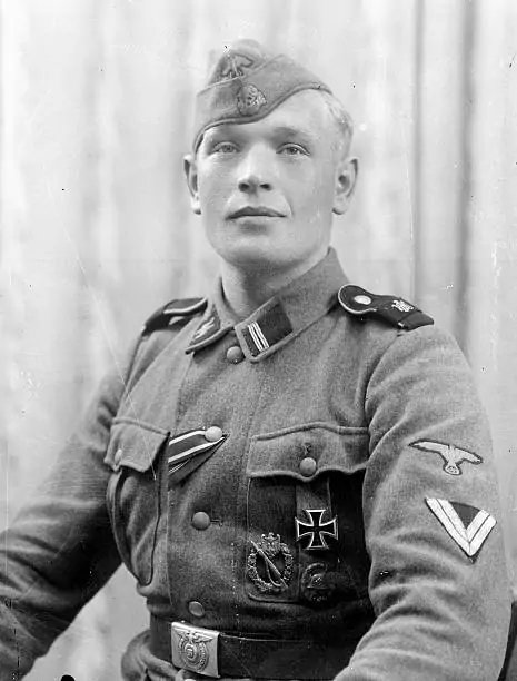 Original WWII German Waffen SS SLEEVE EAGLE. (Tropen SS-Ärmelhoheitsabzeichen) Brought Home By A U.S. Veteran Certified — image 5