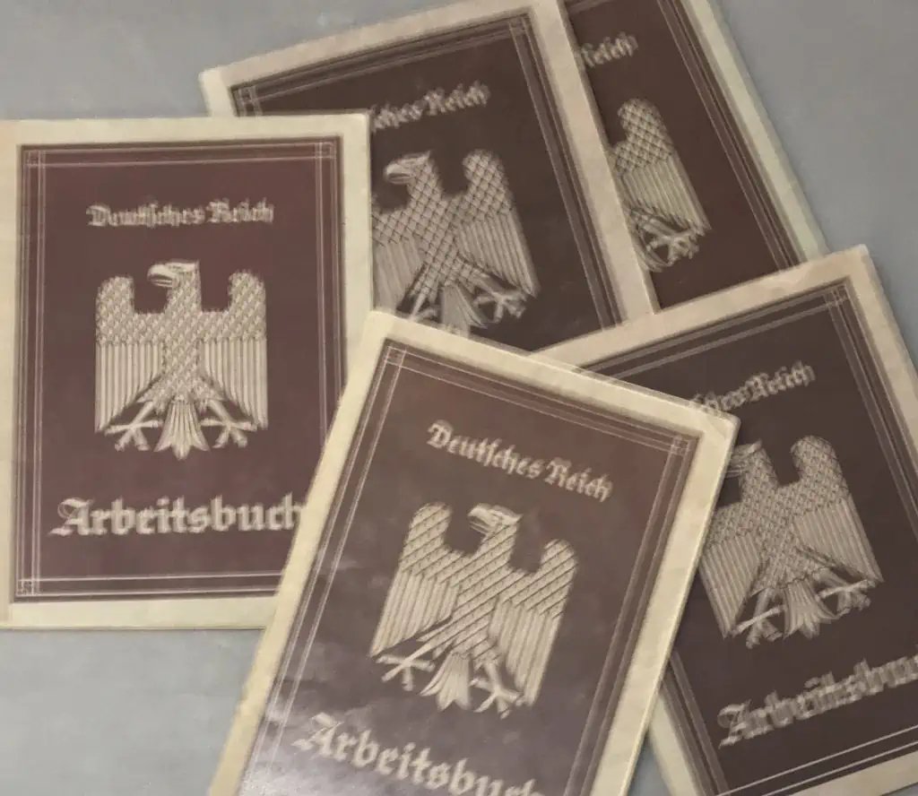 PAPERS PLEASE! Original WWII Era NSDAP (NAZI) Arbeitsbuch Identity Document Certified By The Gettysburg Museum Of History — image 4