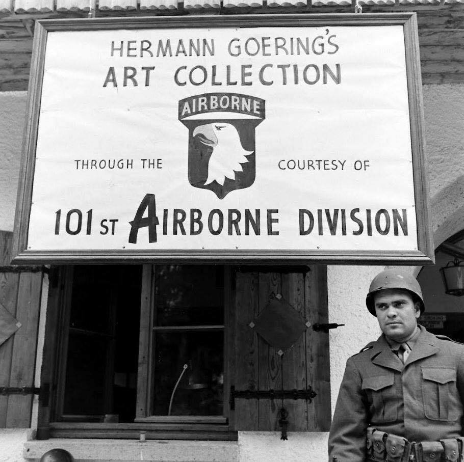 Original GERMAN VERY RARE Hand Signed (Autographed) By Adolf Hitler BOOK Certified By The Gettysburg Museum Of History — image 2