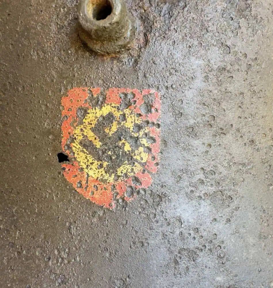 Original Battle Damaged WWII German Waffen SS M-35 DOUBLE Decal Combat Helmet Relic Recovered On The Eastern Front Certified — image 11