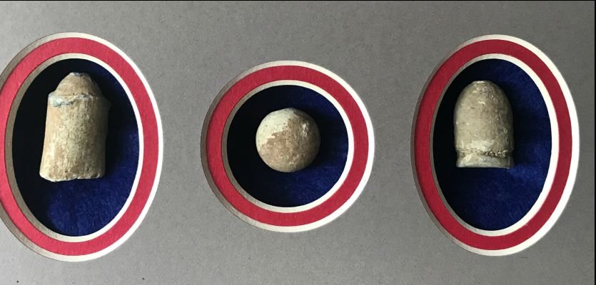 Authentic Confederate Money & Civil War Bullets Display In Collectors Glass Case Certified By The Gettysburg Museum Of History — image 4