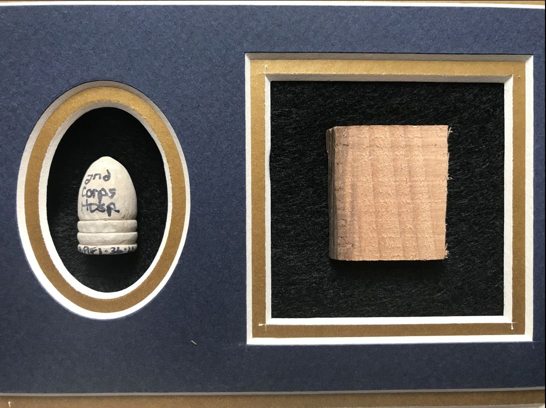 Original Wood From The Gettysburg Rail Road Station, Bullet From The Battle Of Gettysburg In Collector's Glass Case — image 5