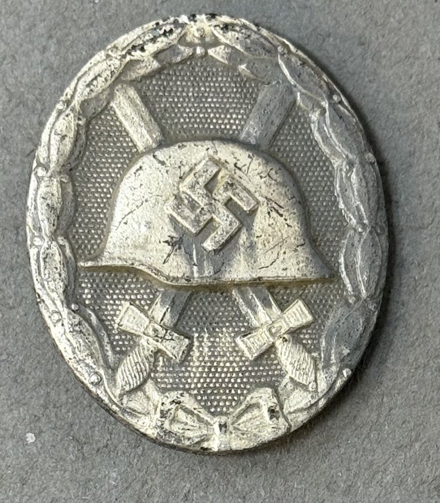 Original WWII German 1939 Silver Wound Badge Awarded For Wounds In Combat Certified — image 7