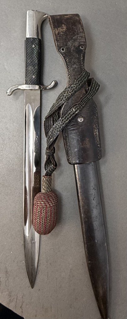 OUTSTANDING Original WWII German K98 NCO PARADE BAYONET. (Seitengewehr 98K) With Leather frog Certified — image 6