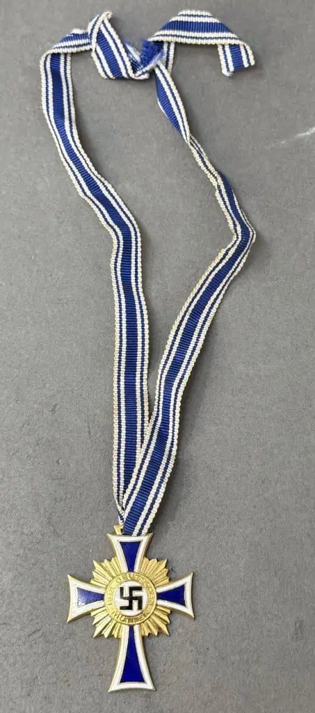 Original German Mother's Cross Ehrenkreuz der Deutschen Mutter In Bronze Certified — image 3