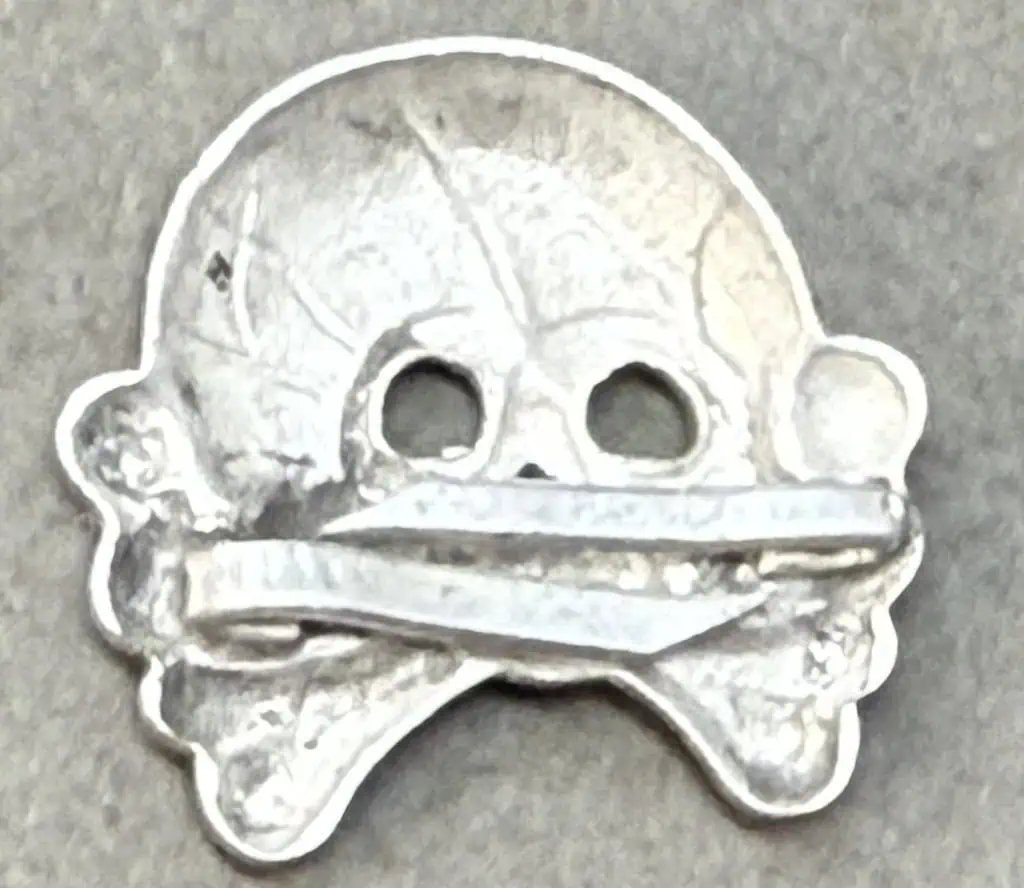 Original WWII German Army (Heer)/SS PANZER ASSAULT BADGE, IN SILVER. (Panzerkampfabzeichen In Silber) Certified — image 4