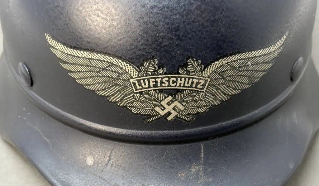 Original WWII German WERKLUFTSCHUTZ AIR RAID WARDEN ARMBAND. (Ärmelbinde) Certified — image 3