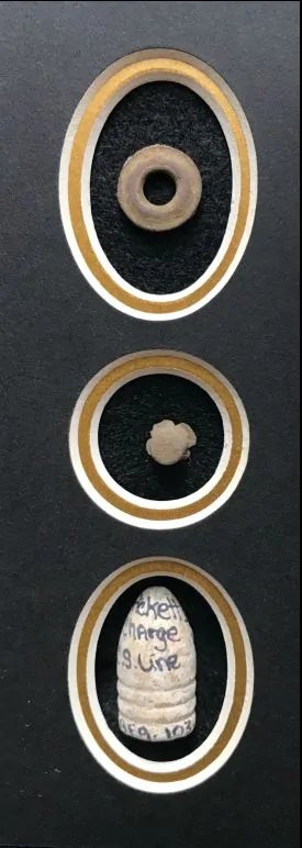 Authentic Relics From Pickett's Charge Area Of The Battle of Gettysburg In Collector's Glass Case Certified — image 3