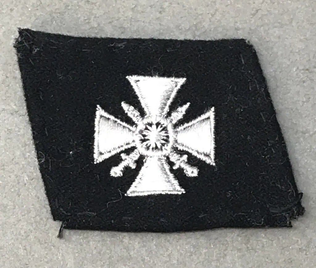 Original WWII Waffen SS WAFFEN-GRENADIER-DIVISION DER SS (RUSSICHE NR.1) COLLAR TAB. (Kragenpatte) Certified — image 4