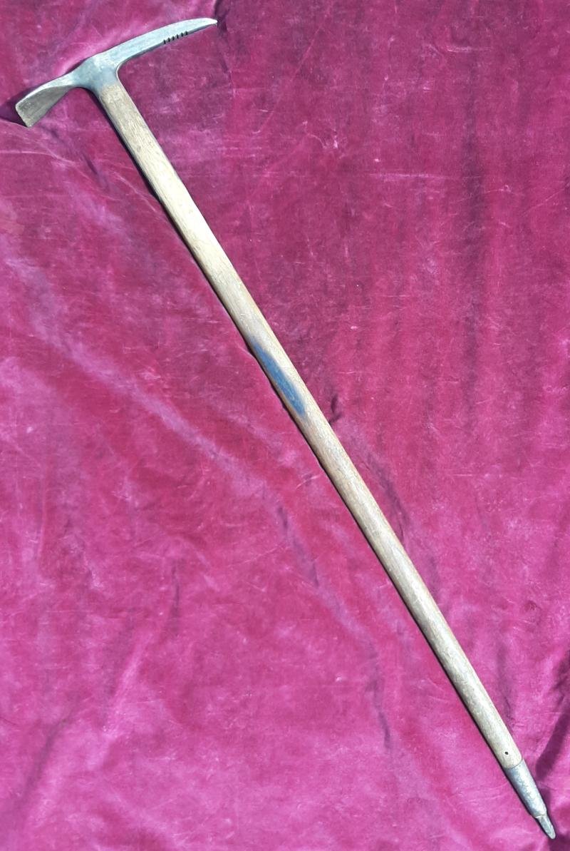 Österreich Bergstock/Eispickel mit Hersteller 'Werk Fulpmes' ! — image 2