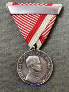 Silberne Tapferkeitsmedaille 2. Klasse Kaiser Karl I. mit WH-Spange!! - …