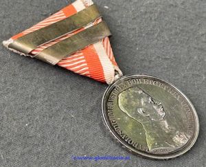 k.u.k. Silberne Tapferkeitsmedaille 1. Klasse Kaiser Karl I. m. 2-facher …