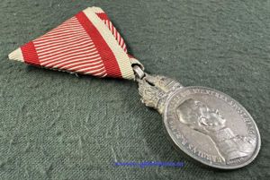 k.u.k. Silberne Militärverdienstmedaille Kaiser Karl I. - Silber!