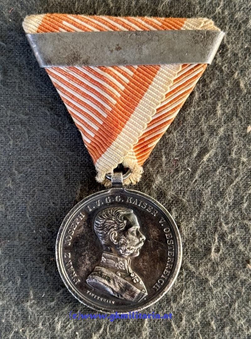 k.u.k. Silberne Tapferkeitsmedaille Kaiser Franz Joseph I. 2. Klasse mit WH-Spange !! — image 2