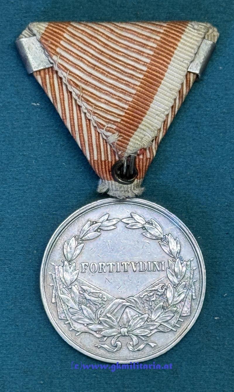 k.u.k. Silberne Tapferkeitsmedaille 1. Klasse Kaiser Karl I. mit WH-Spange!! - Silber!! — image 4