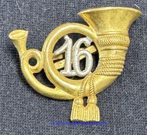 k.k. Jägerhorn für die Feldkappe des k.u.k. Feldjägerbataillons Nr. 16 …